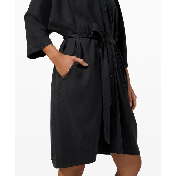 Lululemon Perfectly Poised Dress Button Front Oversized in Black Sz 10 - Picture 5 of 8